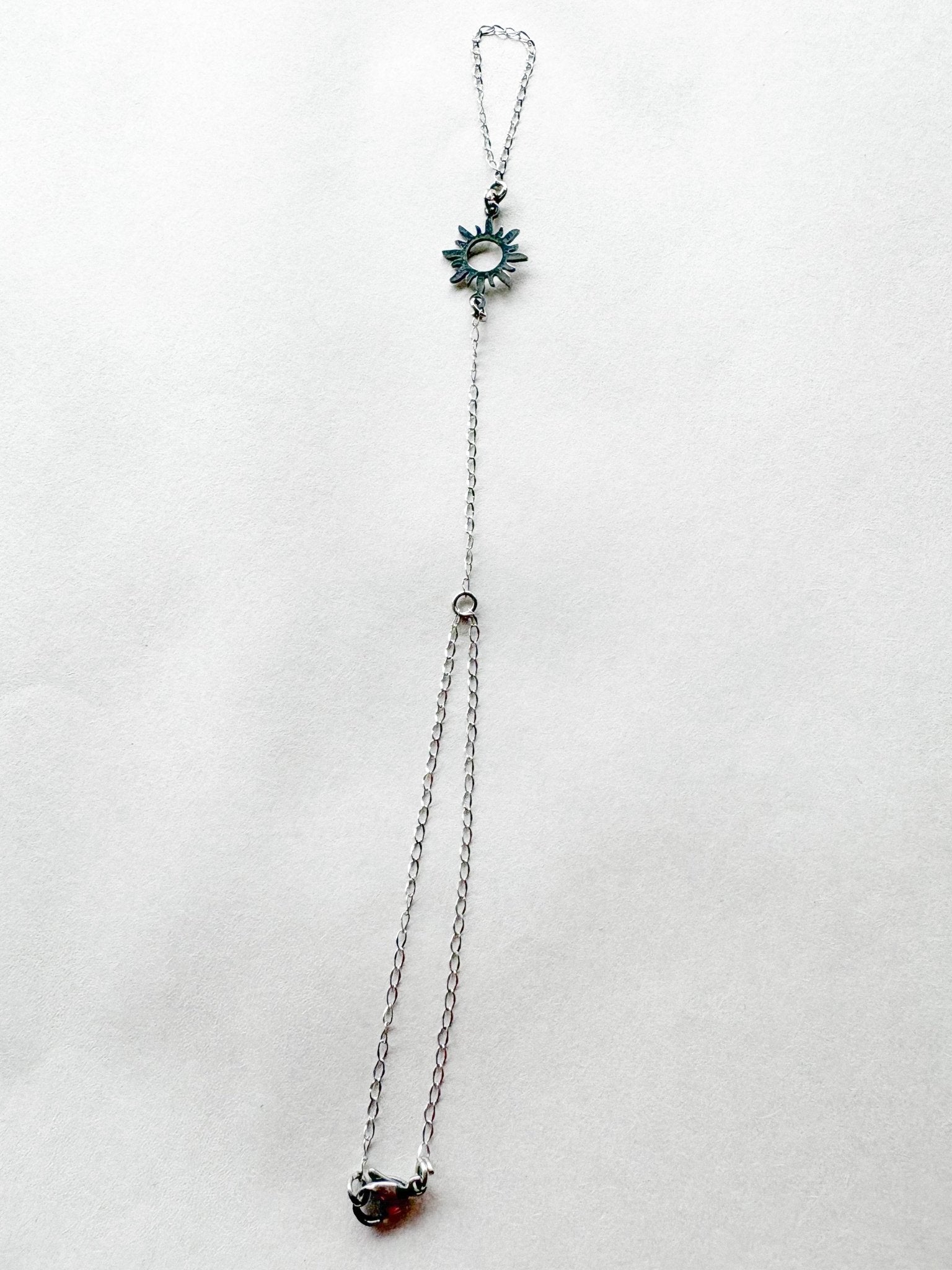 Brazalete con Anillo Integrado (hand chain finger bracelet) - Que Color?