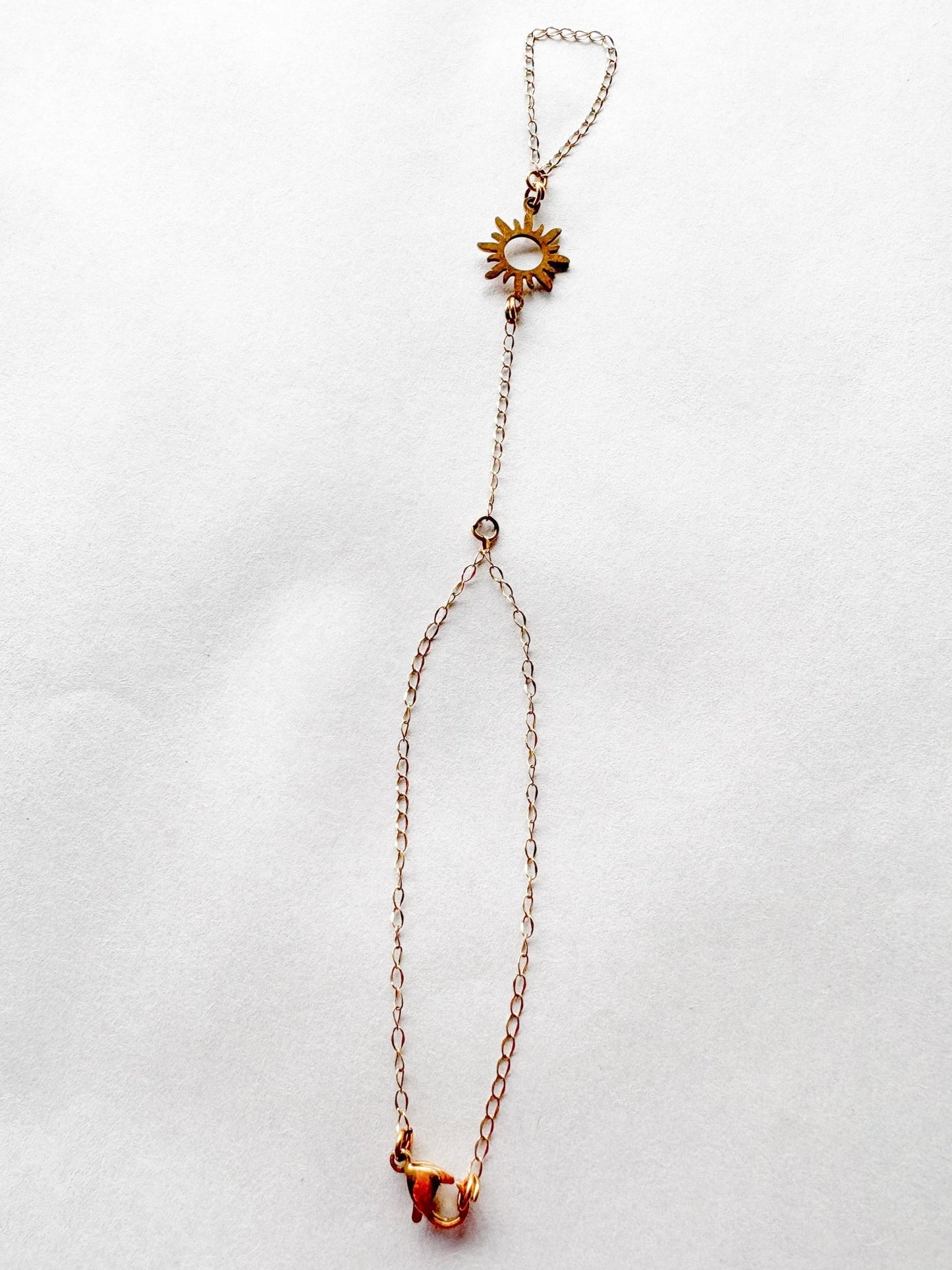 Brazalete con Anillo Integrado (hand chain finger bracelet) - Que Color?